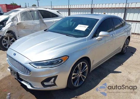 2019 Ford Fusion Titanium z USA, uszkodzony, nr VIN 3FA6P0D97KR138979